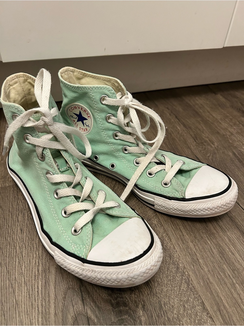 Converse Women’s size 8 kids size 6 High Top Sneakers in Mint Green